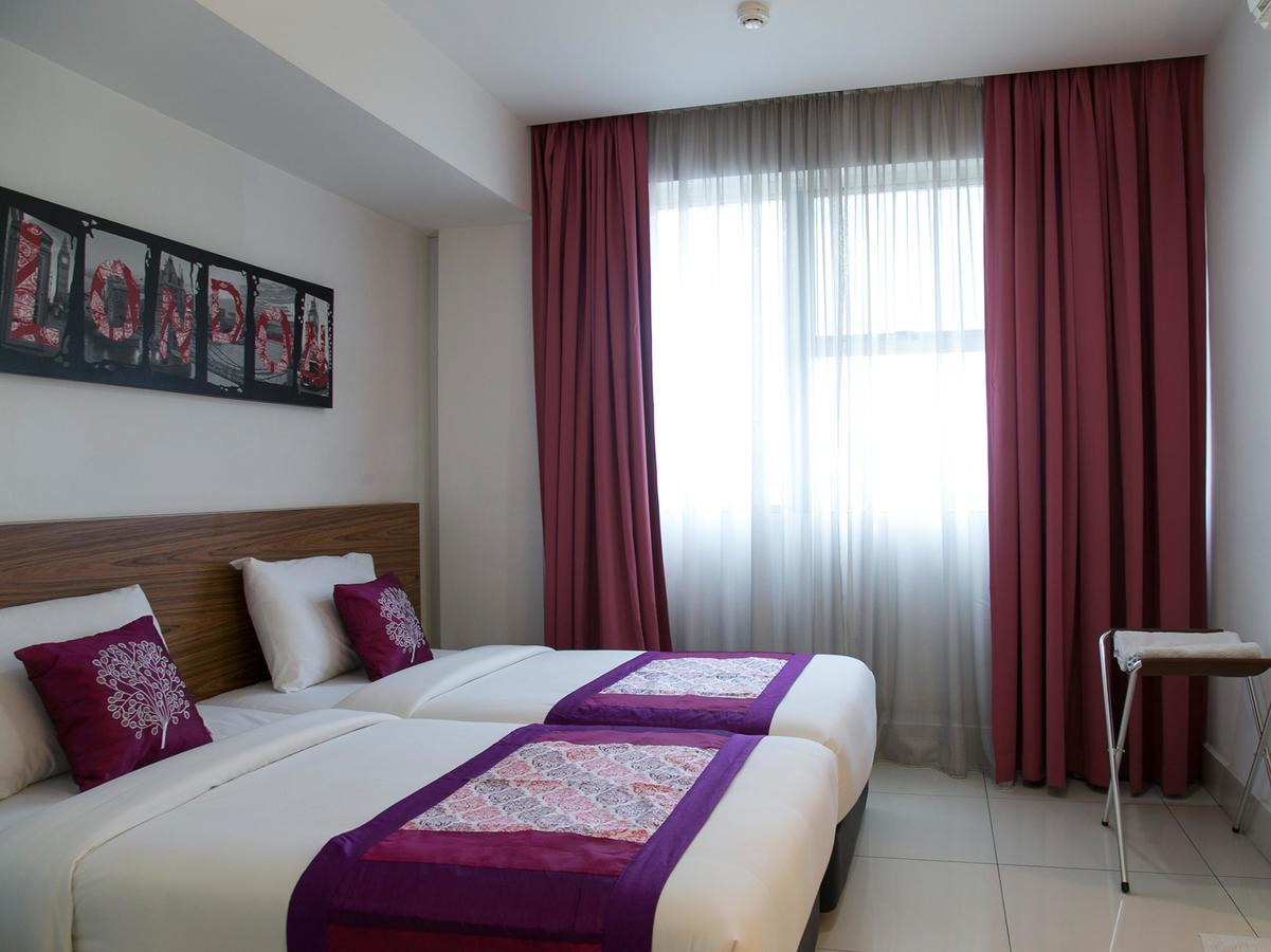 Oyo 180 V Hotel Kuala Lumpur Dış mekan fotoğraf
