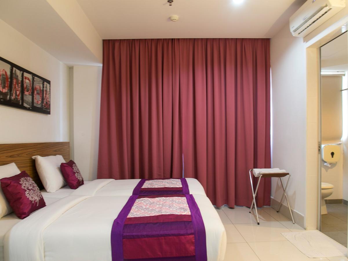 Oyo 180 V Hotel Kuala Lumpur Dış mekan fotoğraf